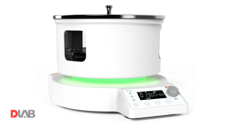 Laboratuvarlarda Su Banyosu Kullanımı ve DLAB Manyetik Karıştırıcılı Su Banyosu İncelemesi